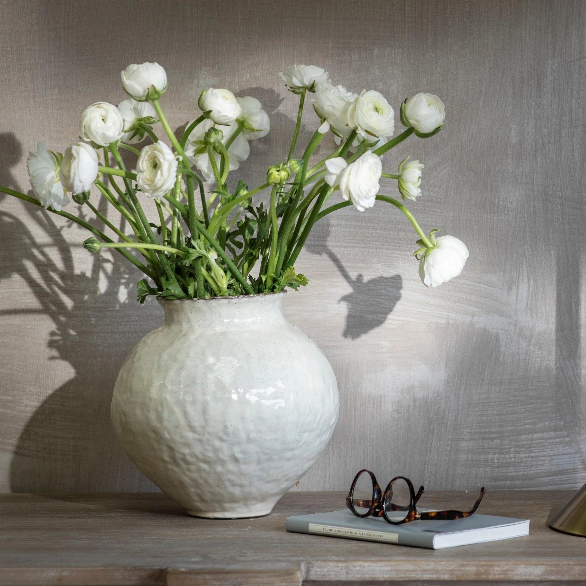 Menerbes Globe Vase 23cm | Annie Mo's