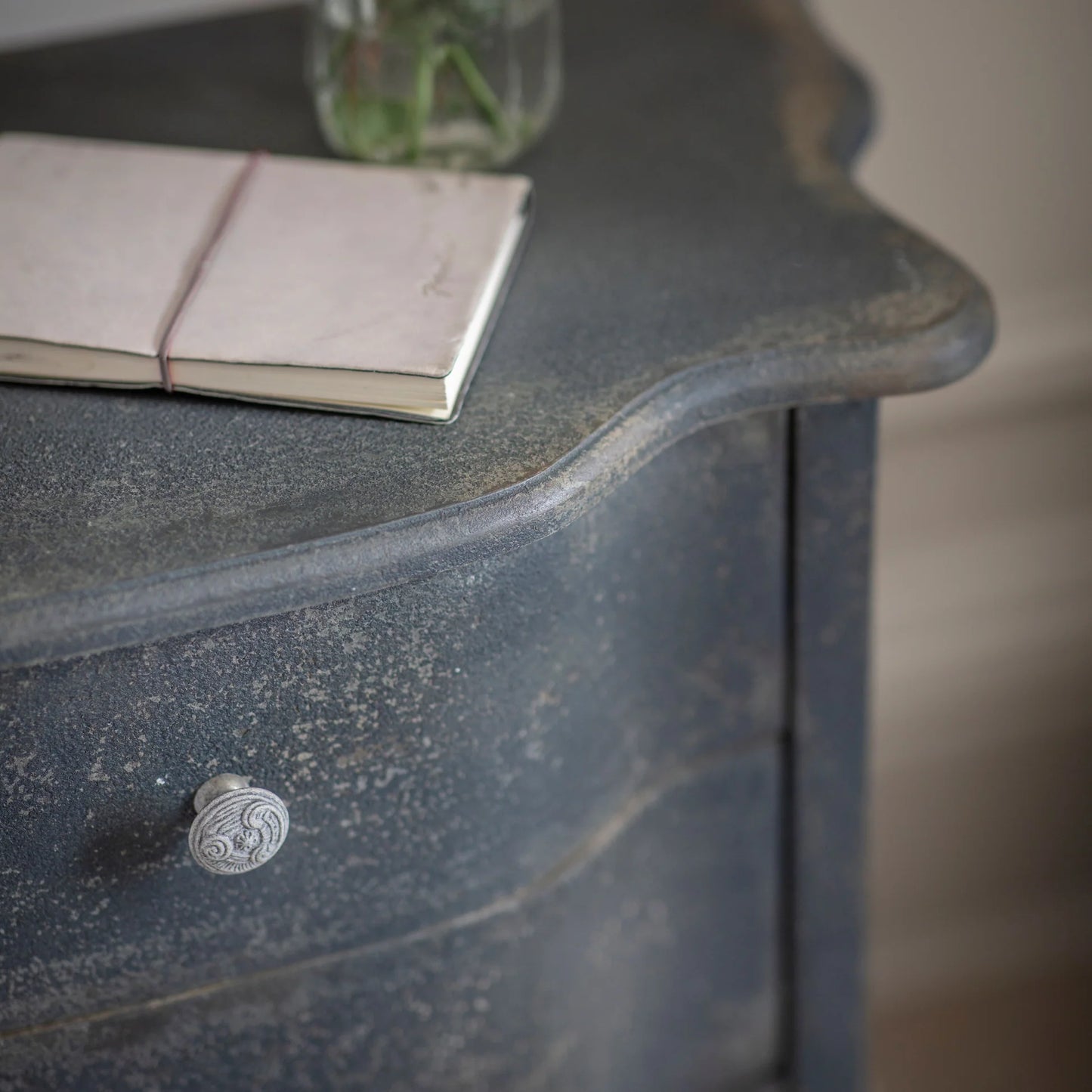 Clovelly Small Chest of Three Drawers 63cm Wide-3