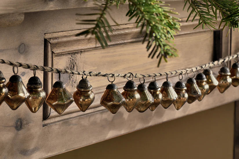 Ekiti Bauble Garland - Antique Gold 130cm-D