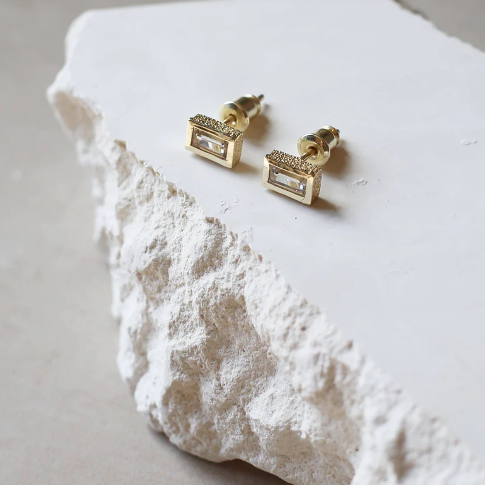 Flare Earrings Gold | Annie Mo's