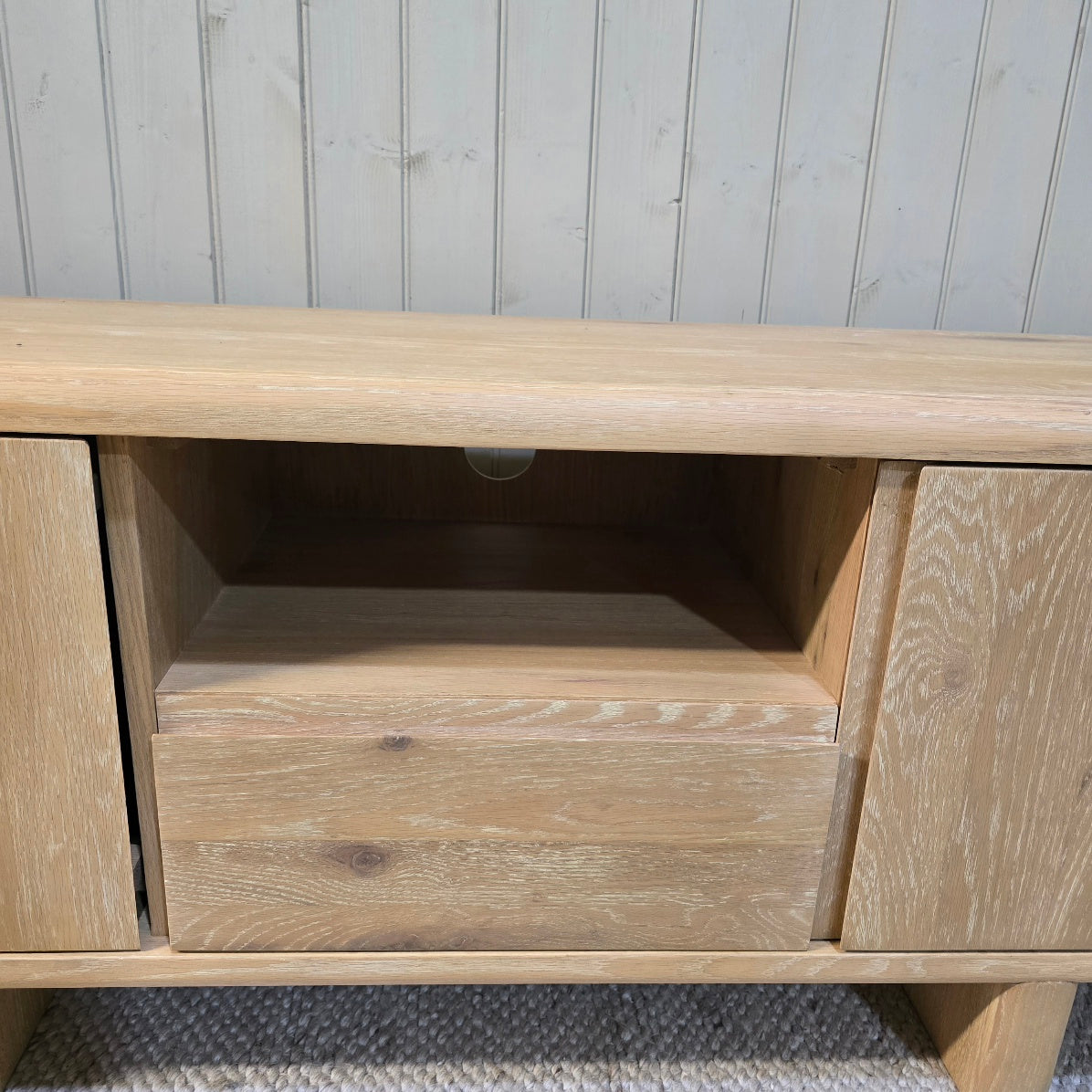 Flynn TV Unit 1