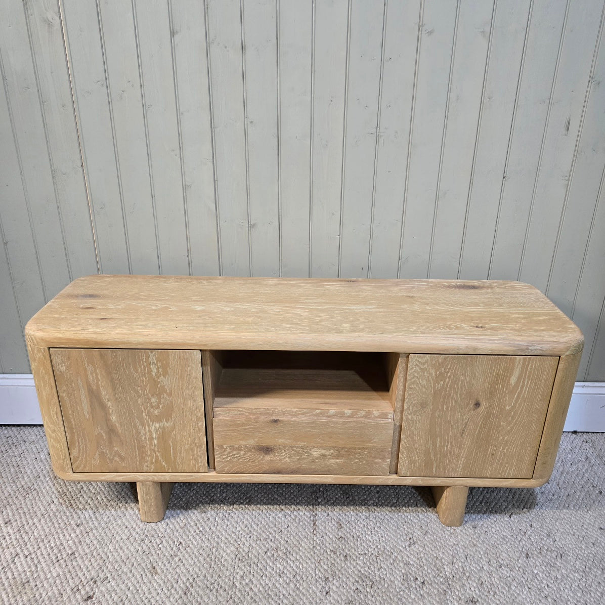 Flynn TV Unit 10
