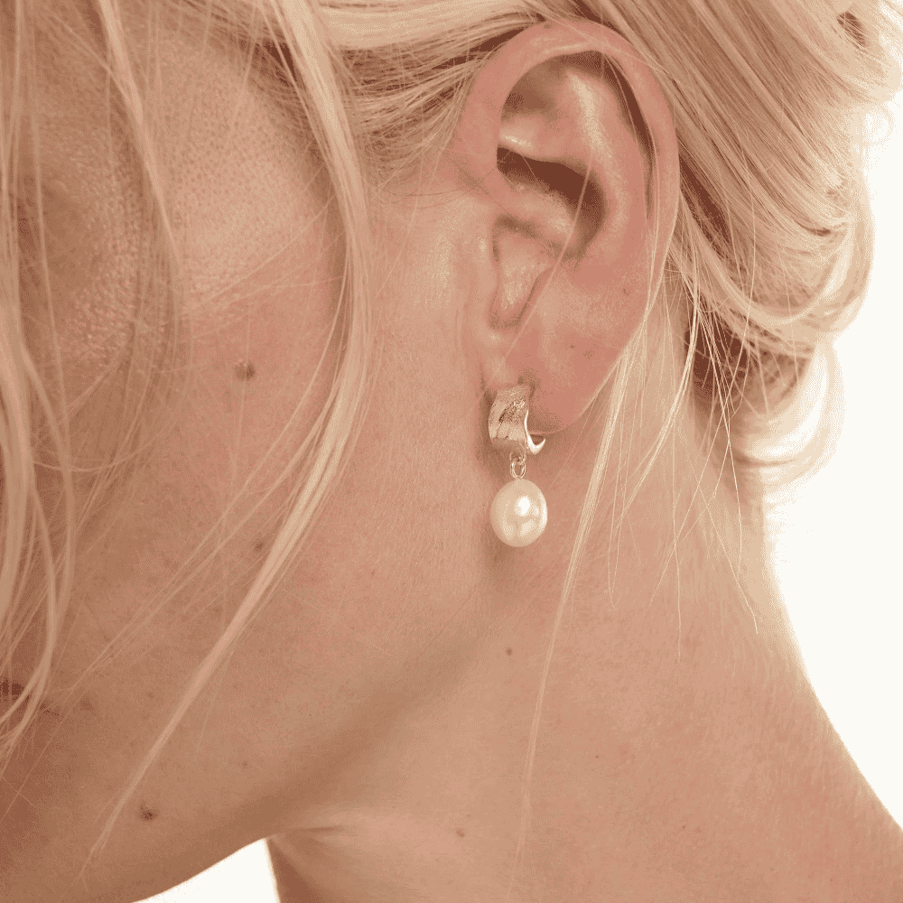 Freshwater Pearl Earrings - Gold | Annie Mo's2