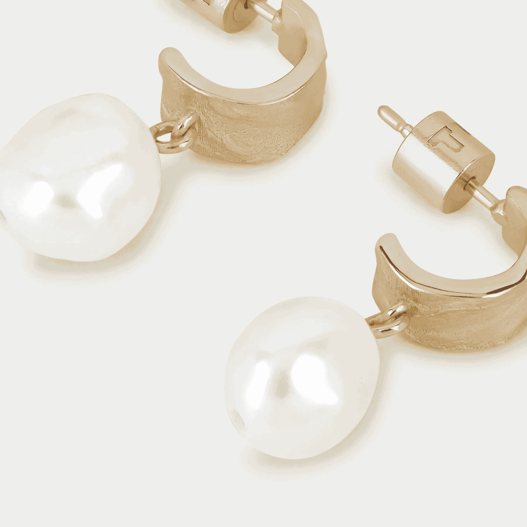 Freshwater Pearl Earrings - Gold | Annie Mo's3