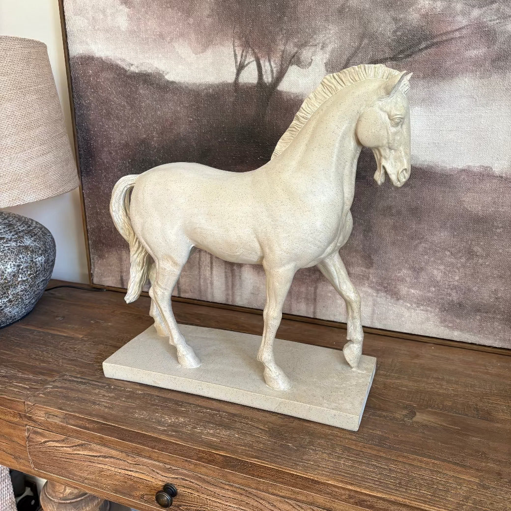 The Sturdy Stallion 45cm-B