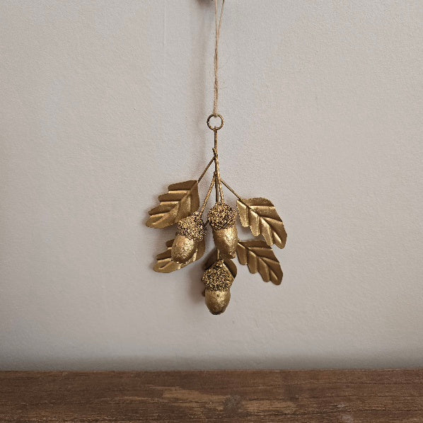 Hanging Acorn Leaves Decoration 1