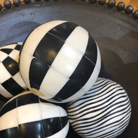 Modari Stripe Resin Decorative Ball 10cm