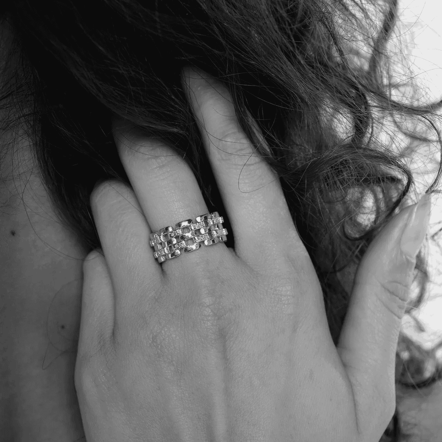 Linear Ring Silver