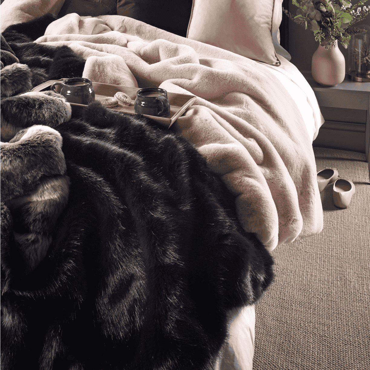London Navy Faux Fur Throw - Size Choice
