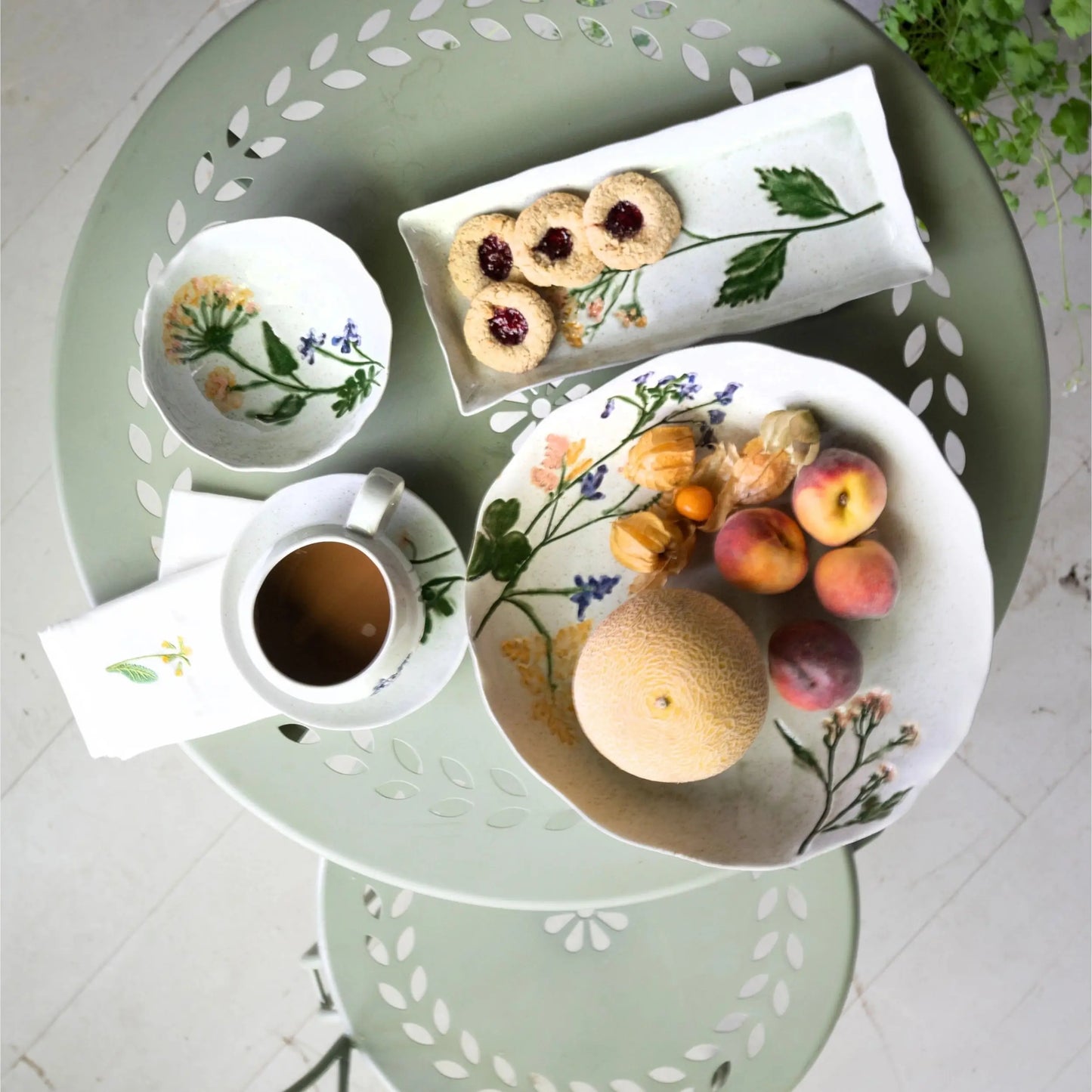 Off White Melange Porcelain Decorated Plate  29cm | Annie Mo's