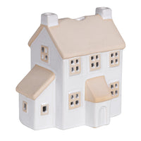 Porcelain Barn Cottage 14cm | Annie Mo's