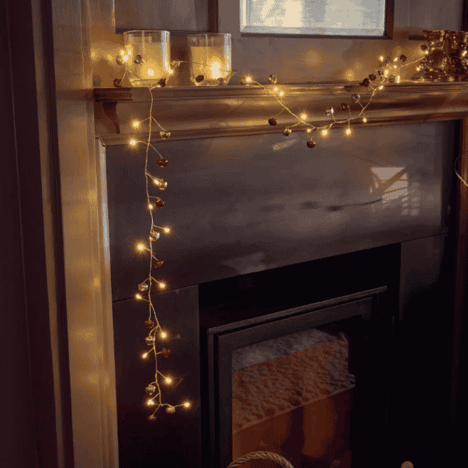 Red and Golden Sleigh Bells