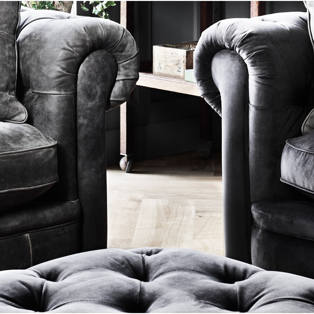 Retreat Snuggler Sofa | Leathers | Annie Mo's