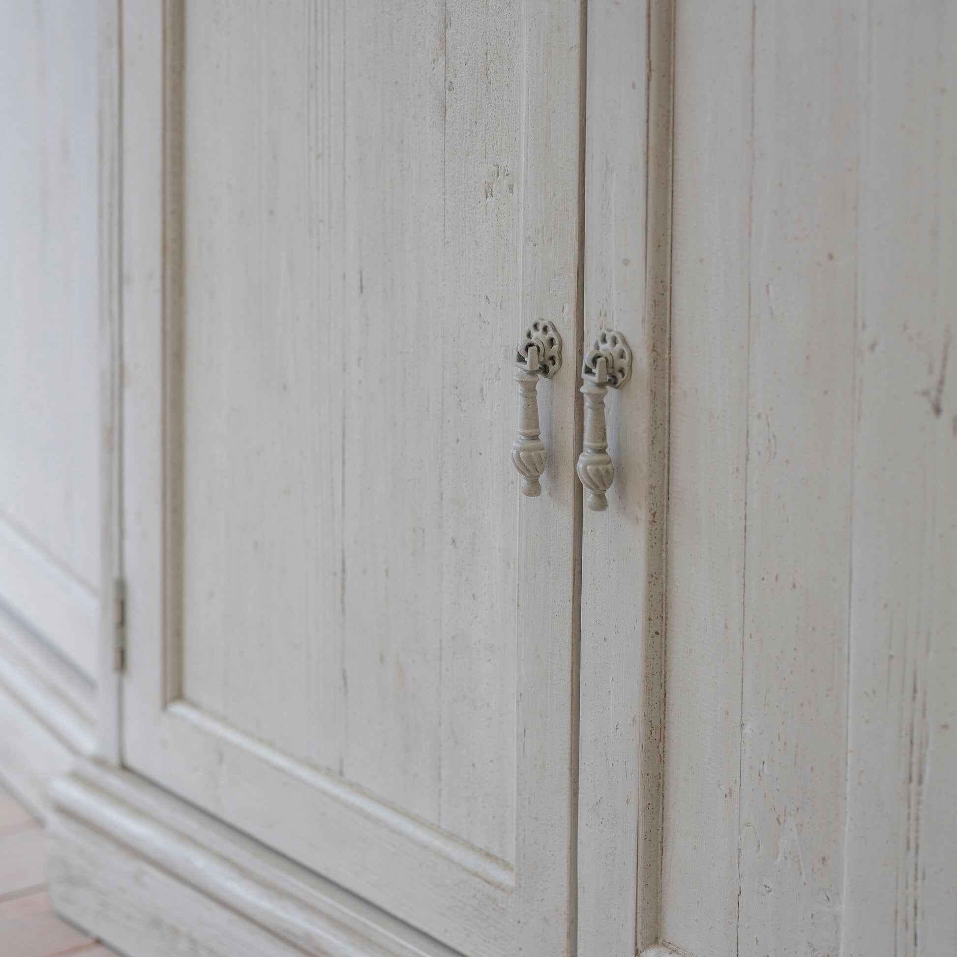 Loumarin Recycled Pine Distressed White Sideboard-B