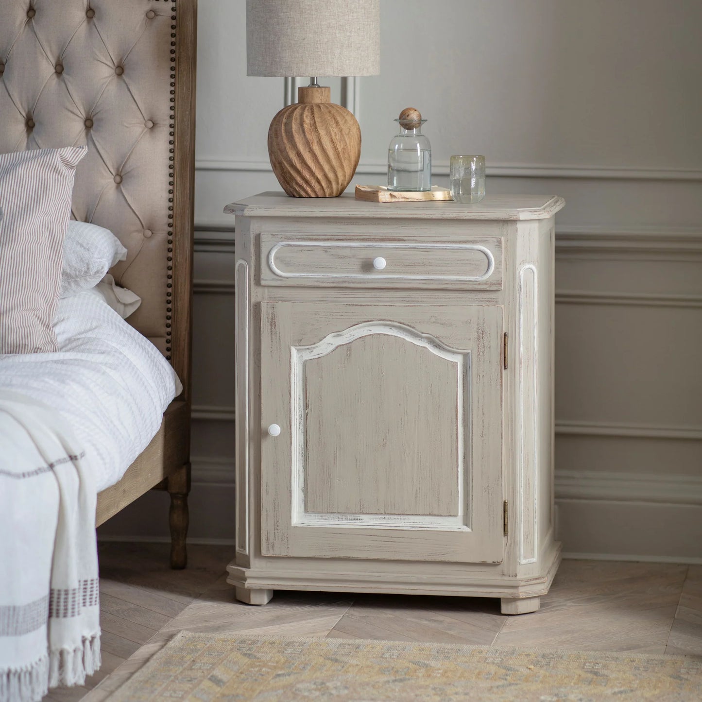 Loumarin Left Open Bedside Table