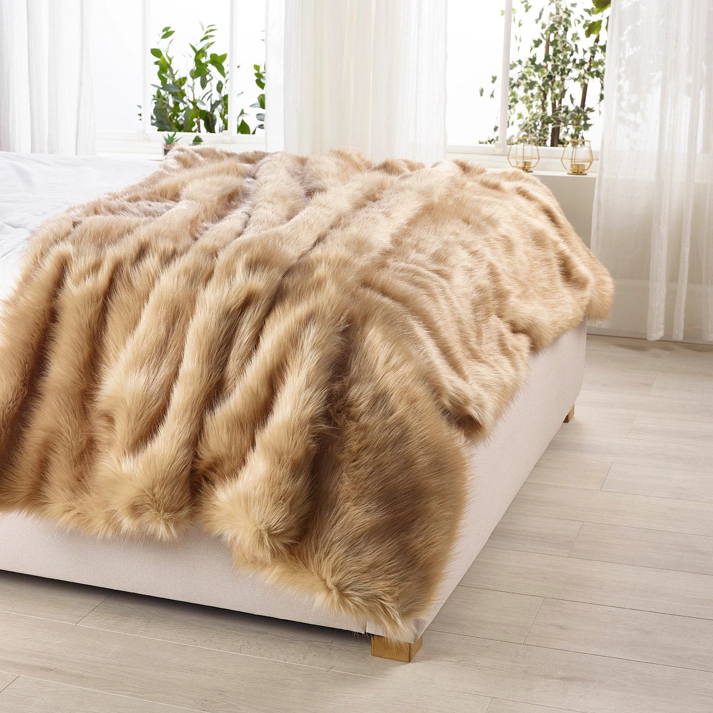 Sahara Longhaired Faux Fur Throw - Size Choice | Annie Mo's