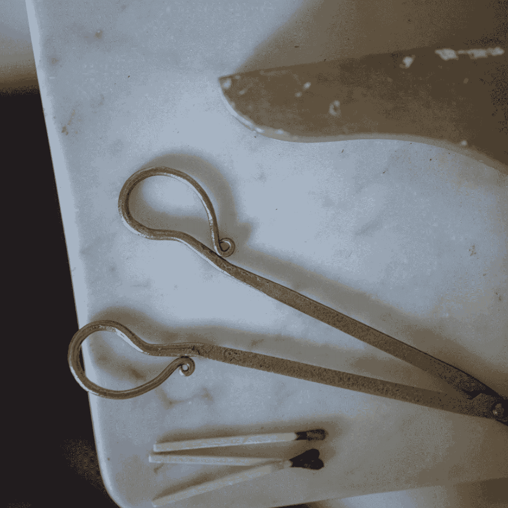 Antique Brass Wick Snips-C