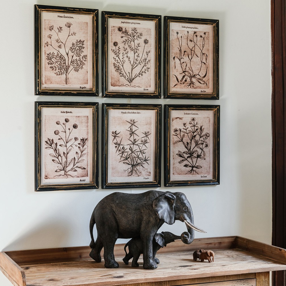 Black frames wall art deals