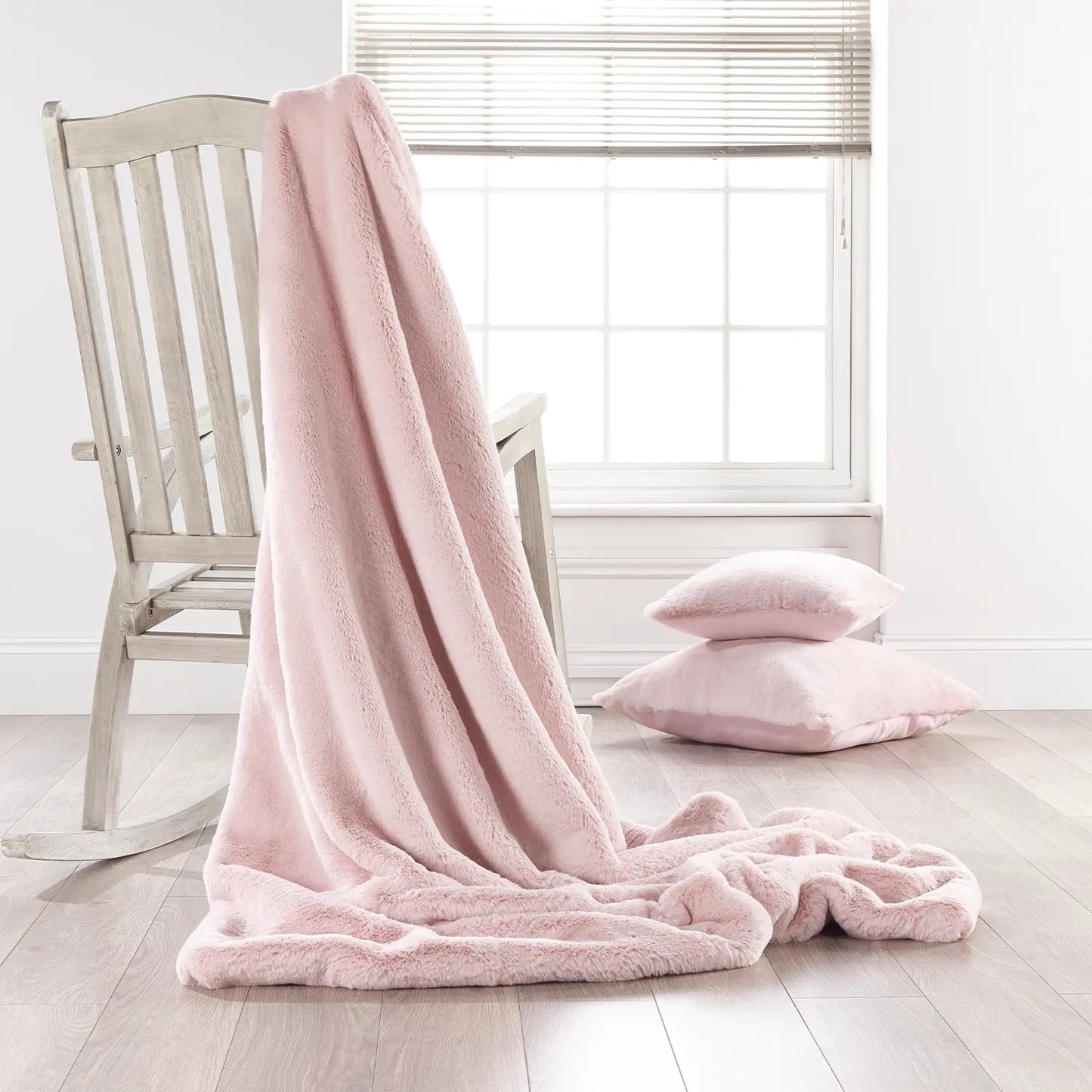 Soft Pink Faux Fur Throw - Size Choice | Annie Mo's