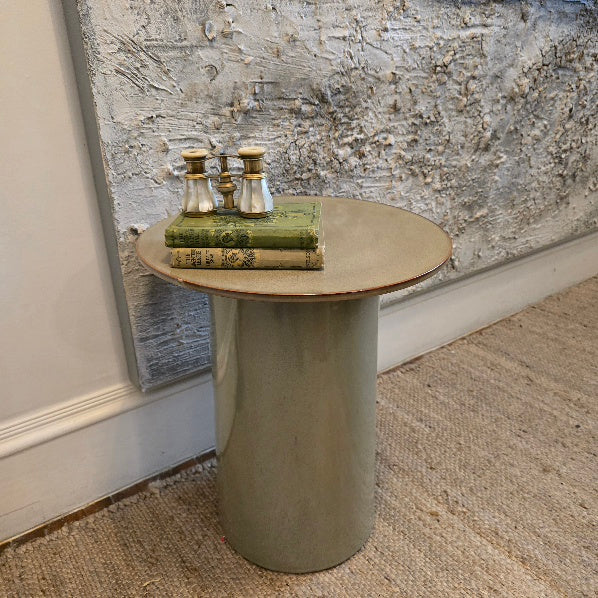 Stoneware Glaze Round Side Table 1