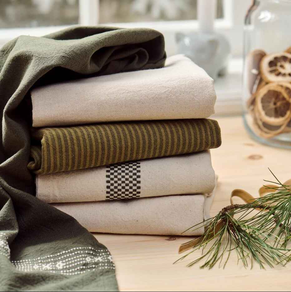 Tea towel Chloe Natural with Moss Green Woven Checkered Stripes | Annie Mo'sC