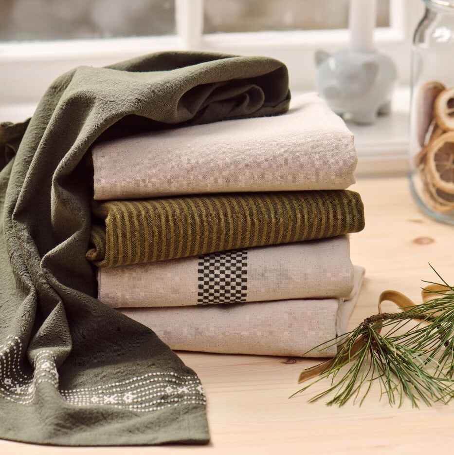 Tea towel Chloe Natural with Moss Green Woven Checkered Stripes | Annie Mo's