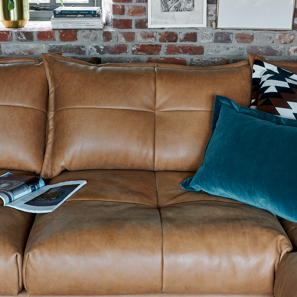 Tod Three Seat Corner One Seat Closed | Leathers