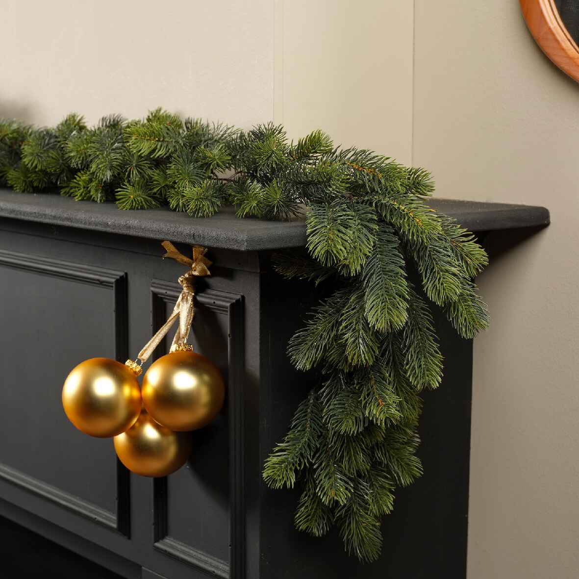 Winnipeg Garland 180cm - Suitable for Outdoors| Annie Mo's B