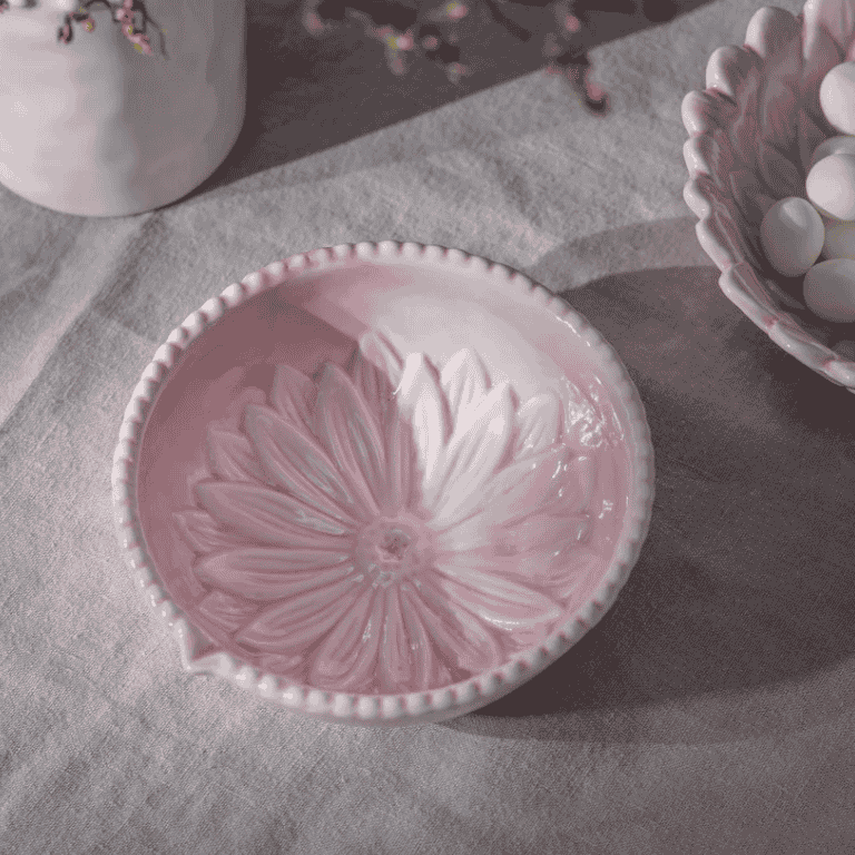 Wrenford Pair of Blush Scalloped Bowls 12cm | Annie Mo's