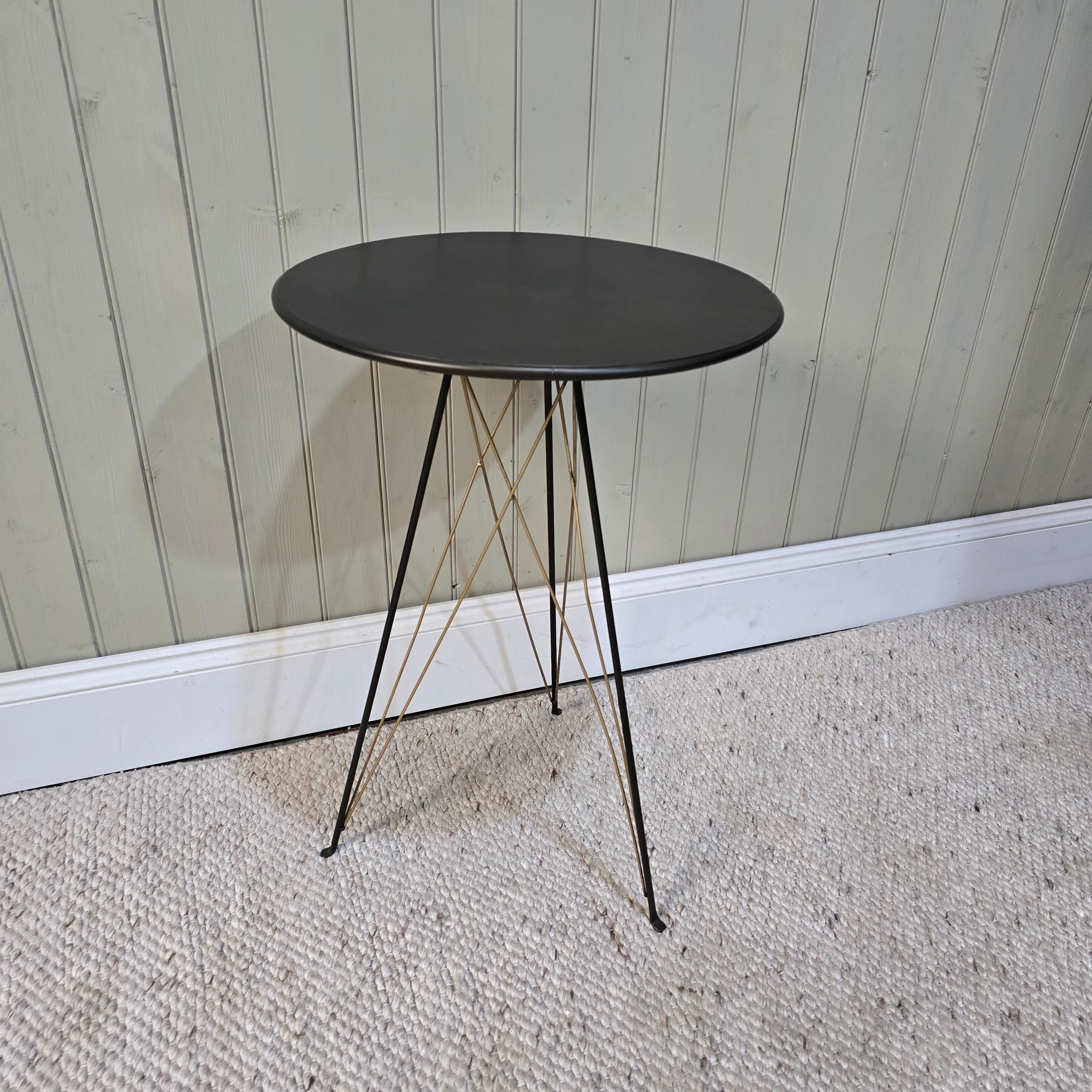 Metal Round Side Table - CLEARANCE