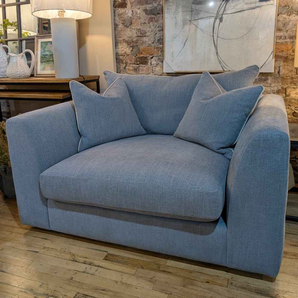 George Snuggler Sofa in Kingham Seaside CLEARANCE