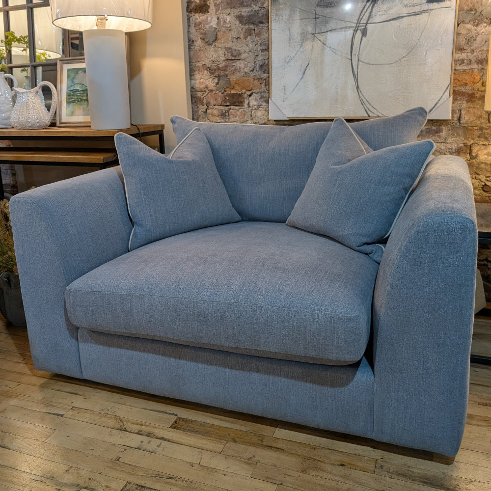 George Snuggler Sofa in Kingham Seaside CLEARANCE