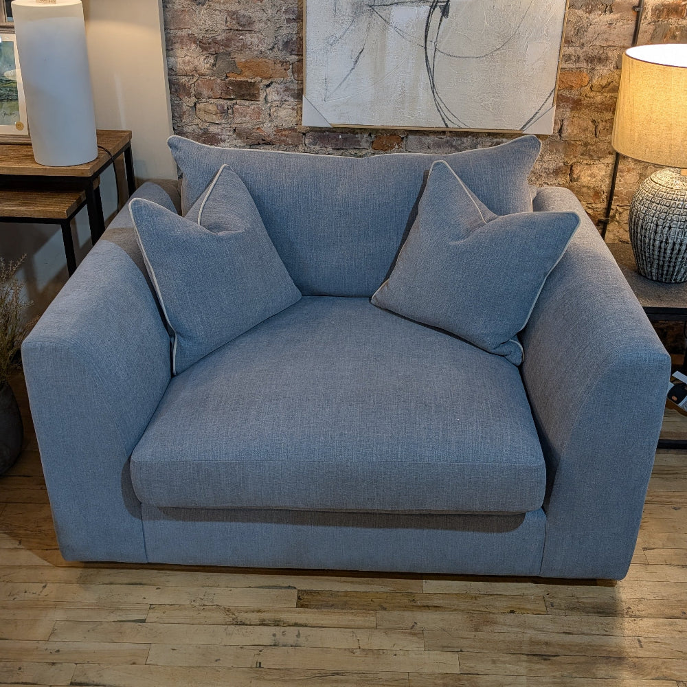 George Snuggler Sofa in Kingham Seaside CLEARANCE
