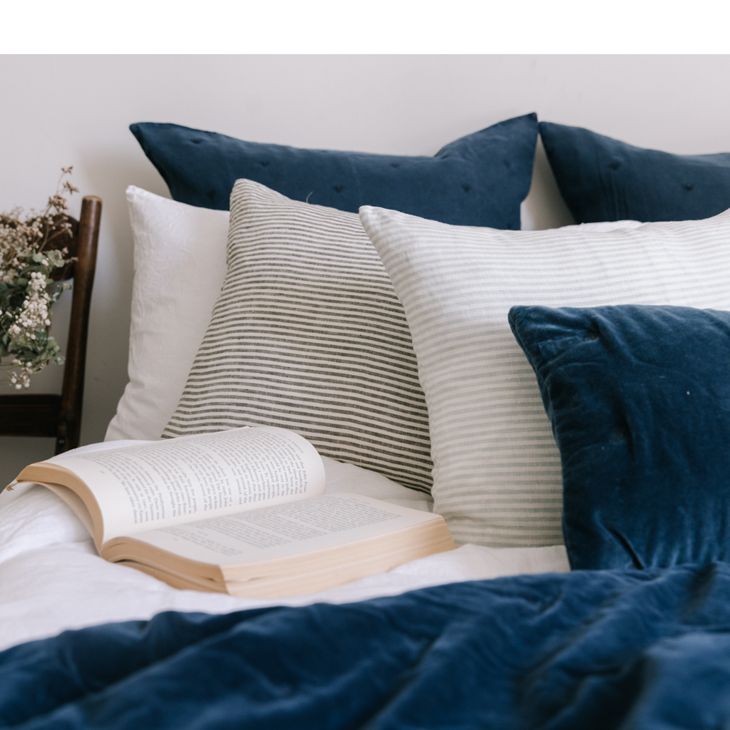 Bee Motif Navy Velvet Throw 180cm | Annie Mo's