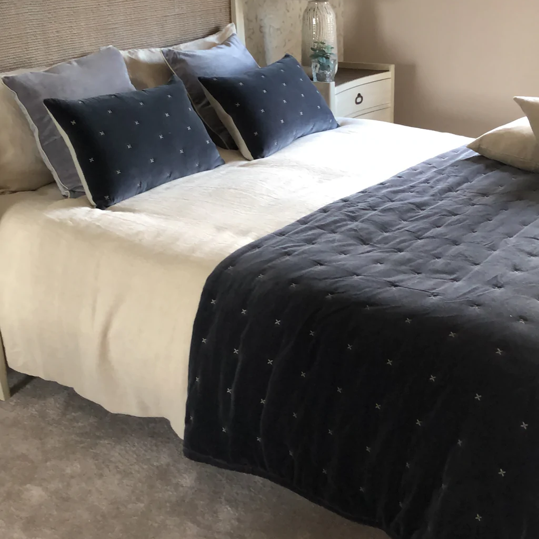 Dark Grey Velvet Criss Cross Throw 220x230cm