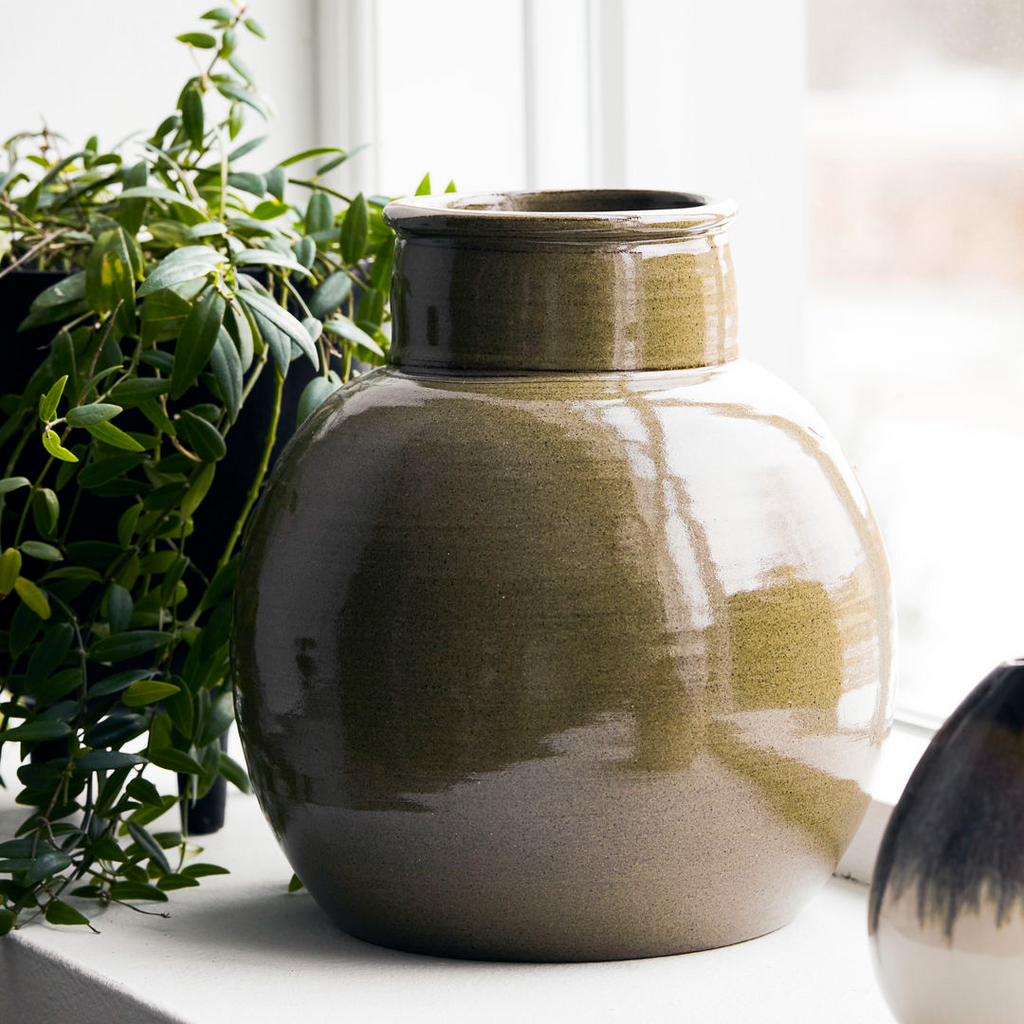 Green Ajun Vase 21cm | Annie Mo's