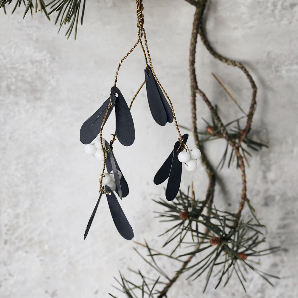 Hanging Metal Mistletoe Black 15cm | Annie Mo's