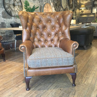 Winged Buttoned Back - Armchair