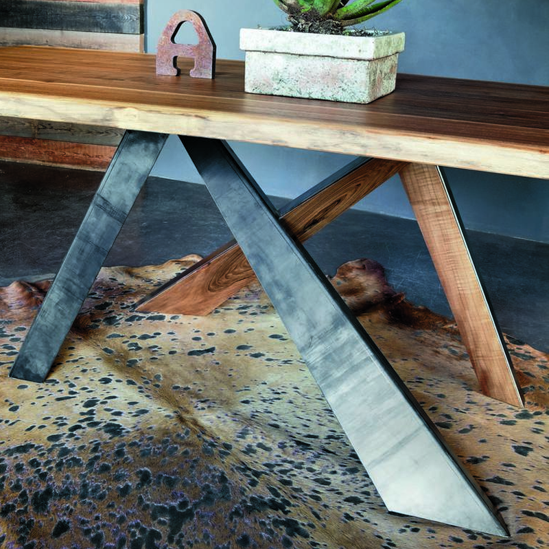 Toronto Dining Table with Oak Top and Metal Edged Legs Annie Mo s